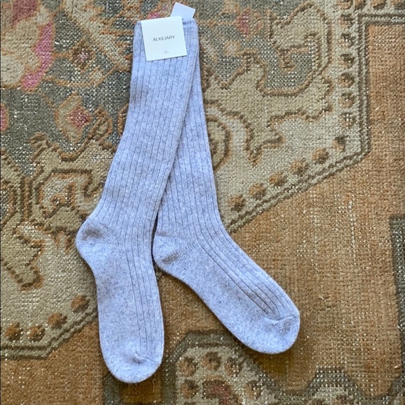 Aritzia Other - NWT Aritzia cashmere socks